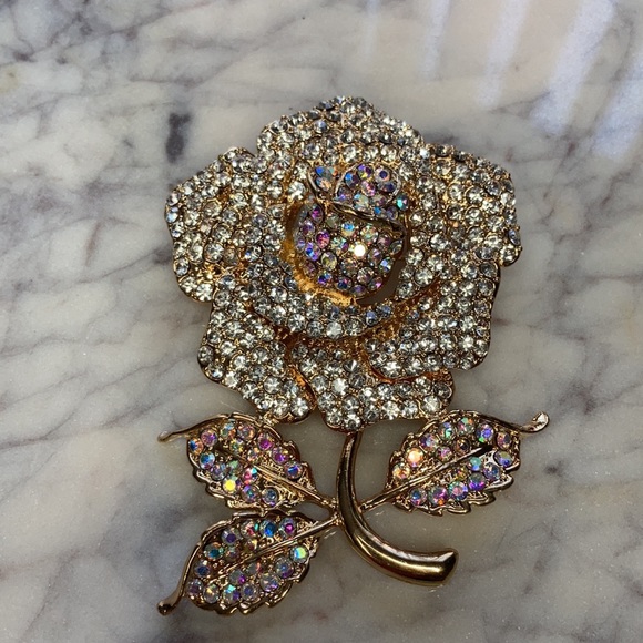 NWT Large Rose Brooch Pin White Rhinestones 3” - Picture 2 of 6